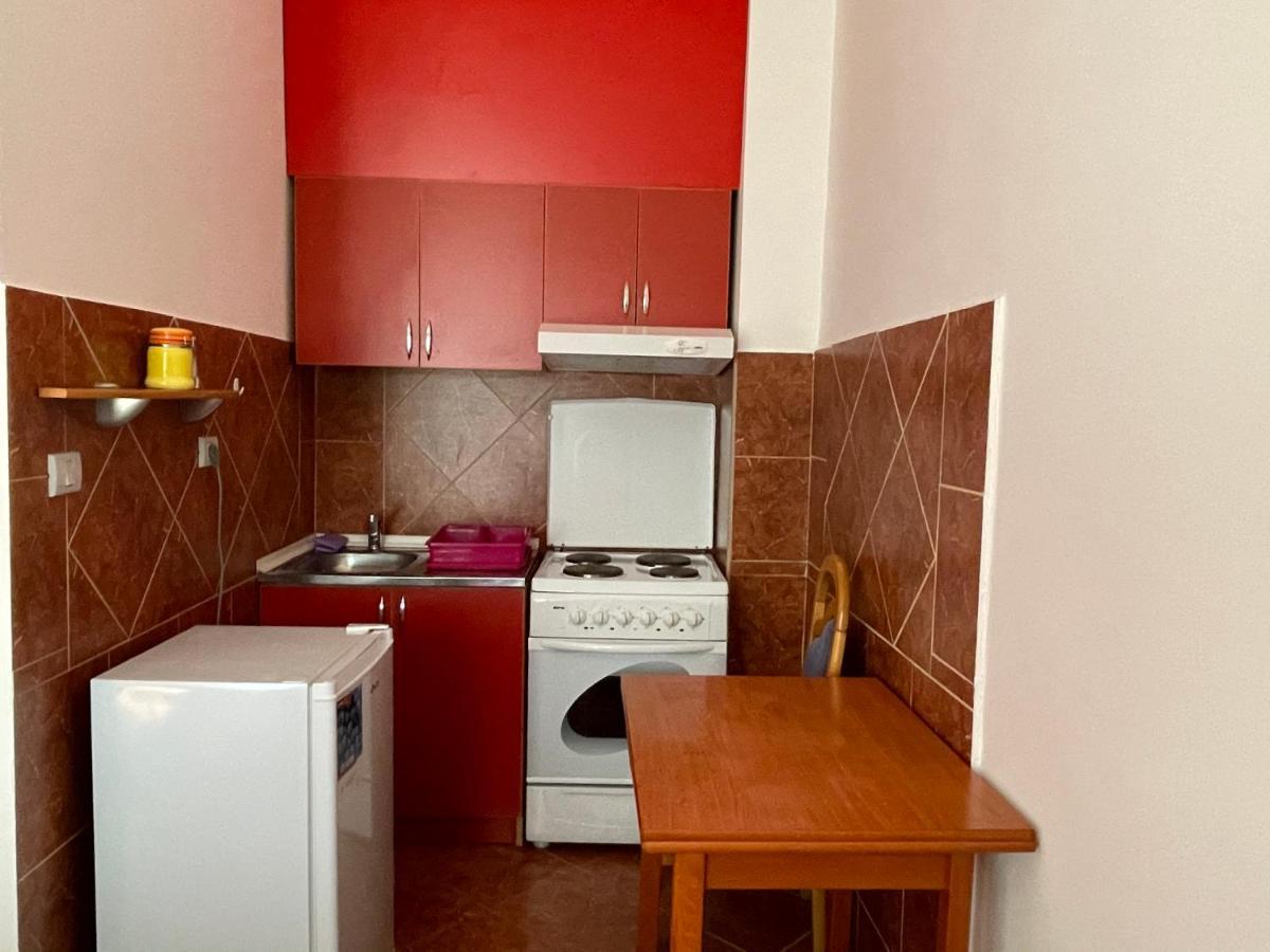 Apartments Zevs Budva Eksteriør billede