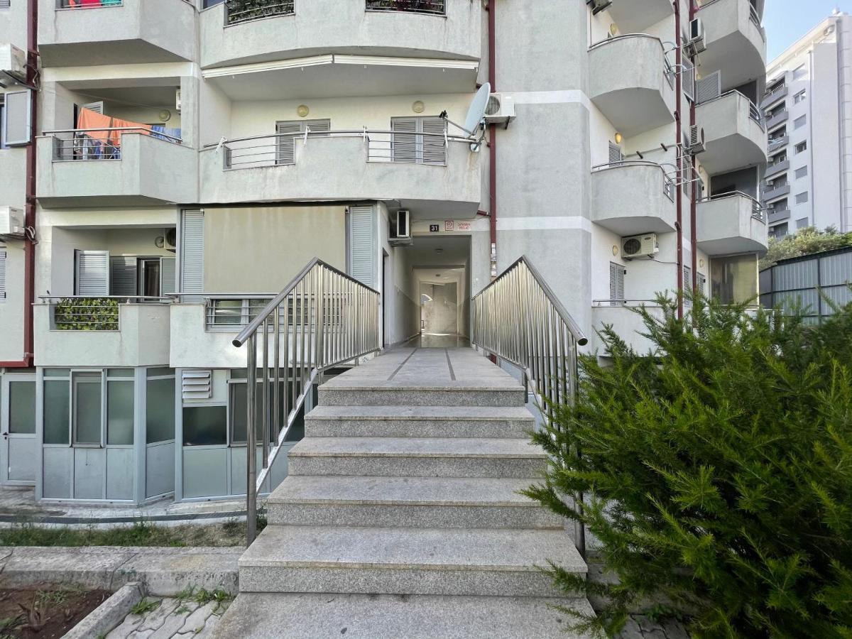 Apartments Zevs Budva Eksteriør billede