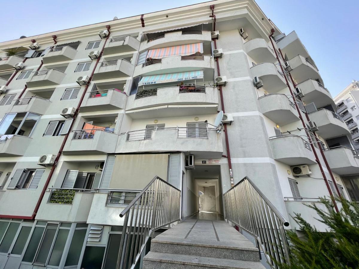 Apartments Zevs Budva Eksteriør billede