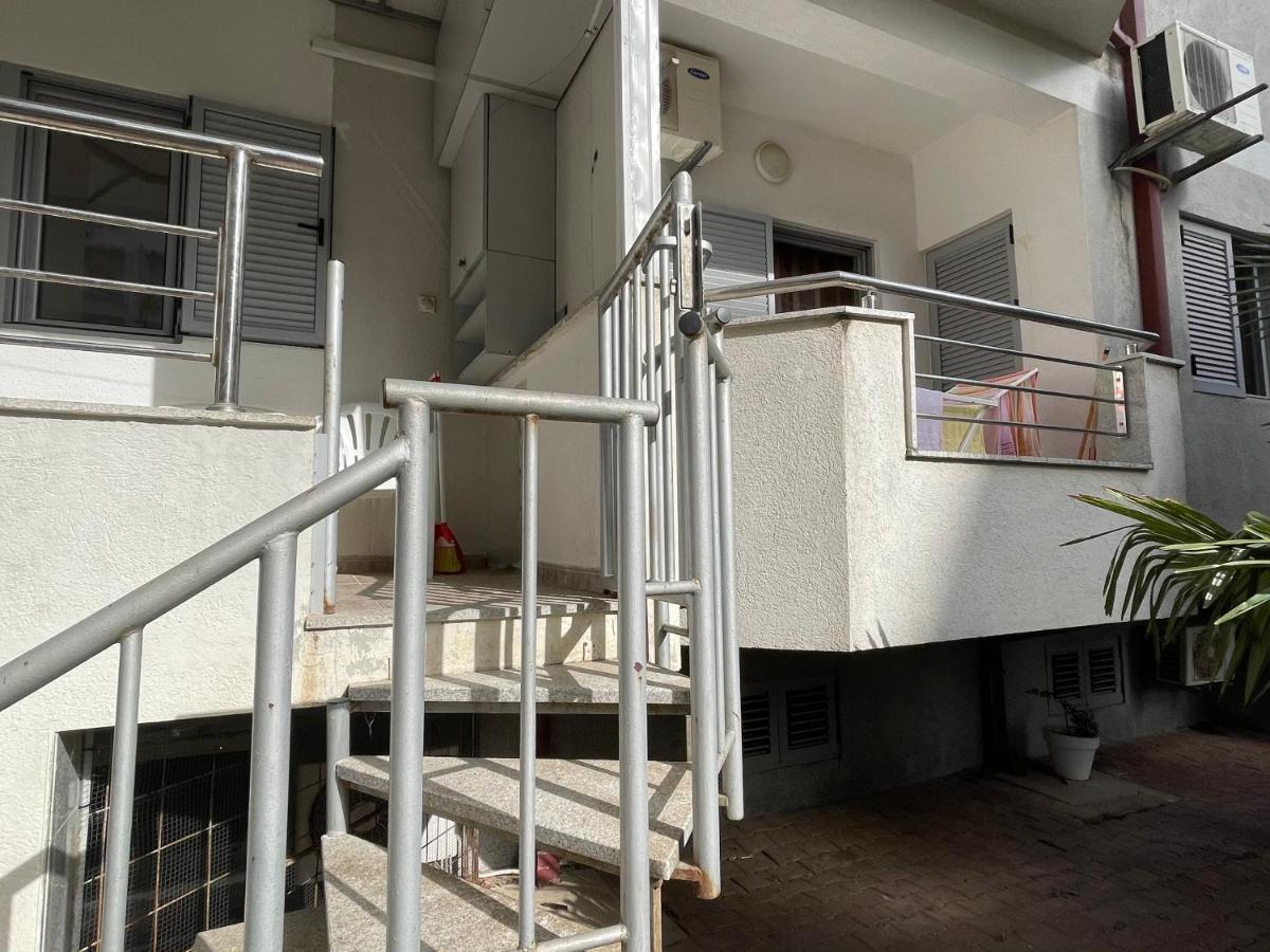 Apartments Zevs Budva Eksteriør billede